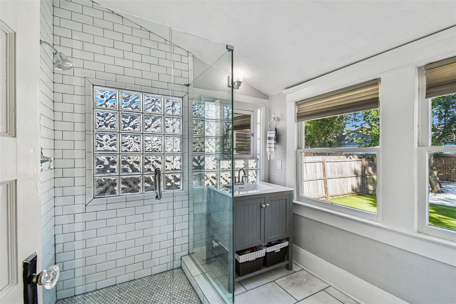 Image 11 of 25 For 209 Wilder Avenue