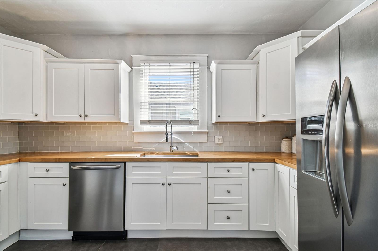 Image 12 of 25 For 209 Wilder Avenue