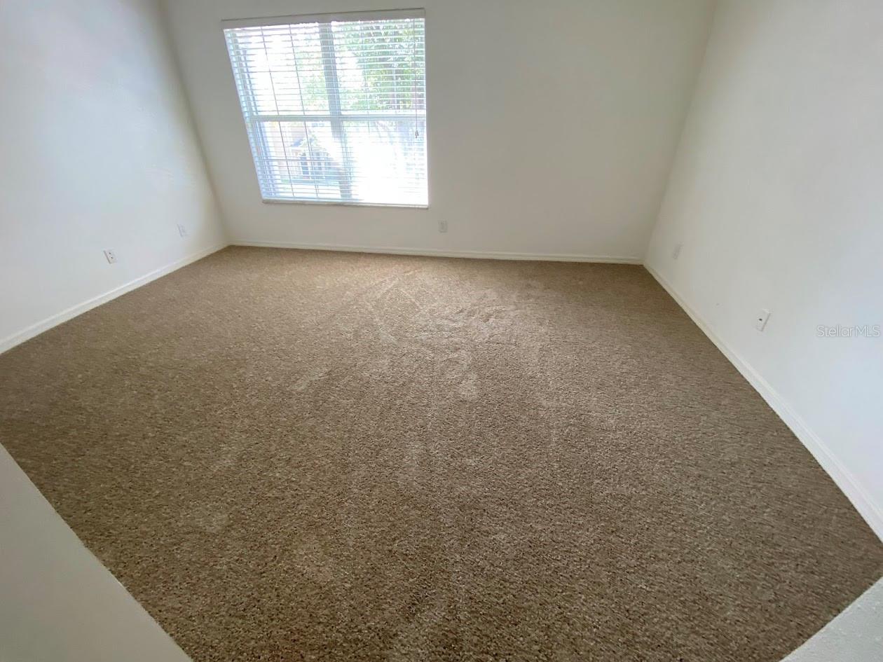 Image 17 of 22 For 10716 Chesham Hill Court