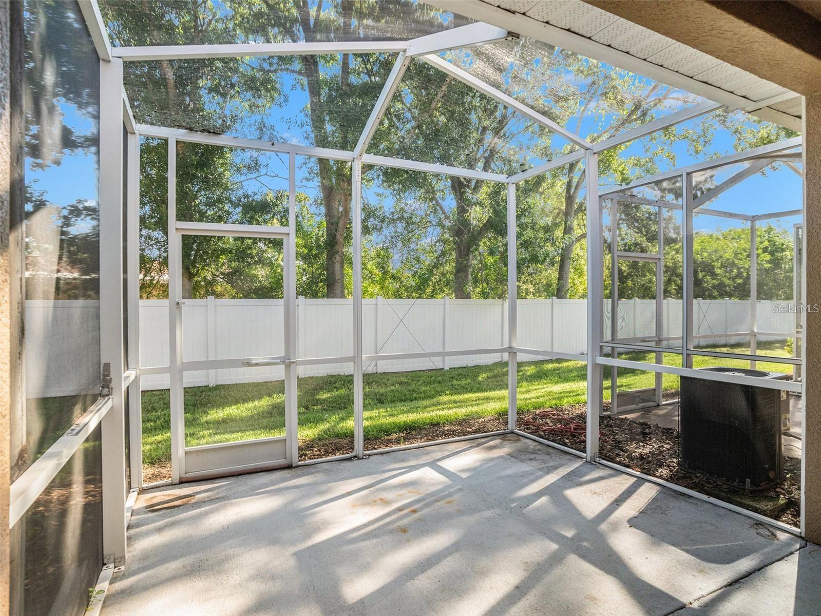 Image 8 of 22 For 10716 Chesham Hill Court