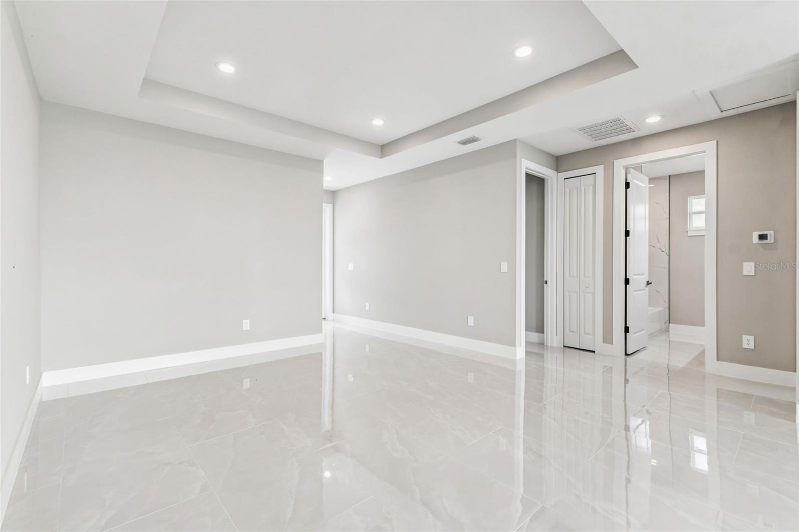 Image 12 of 64 For 300 Lemon Avenue