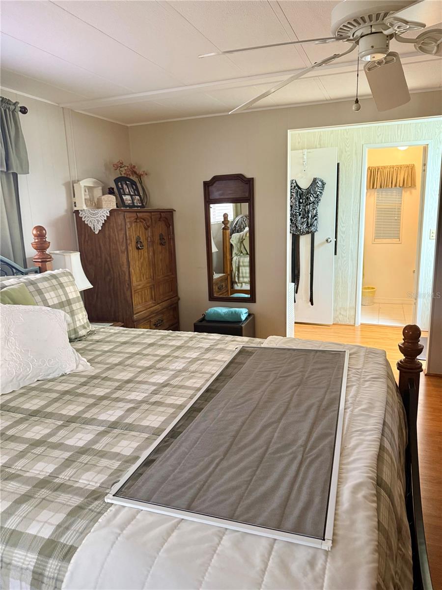 Image 13 of 18 For 34608 Pine Drive N