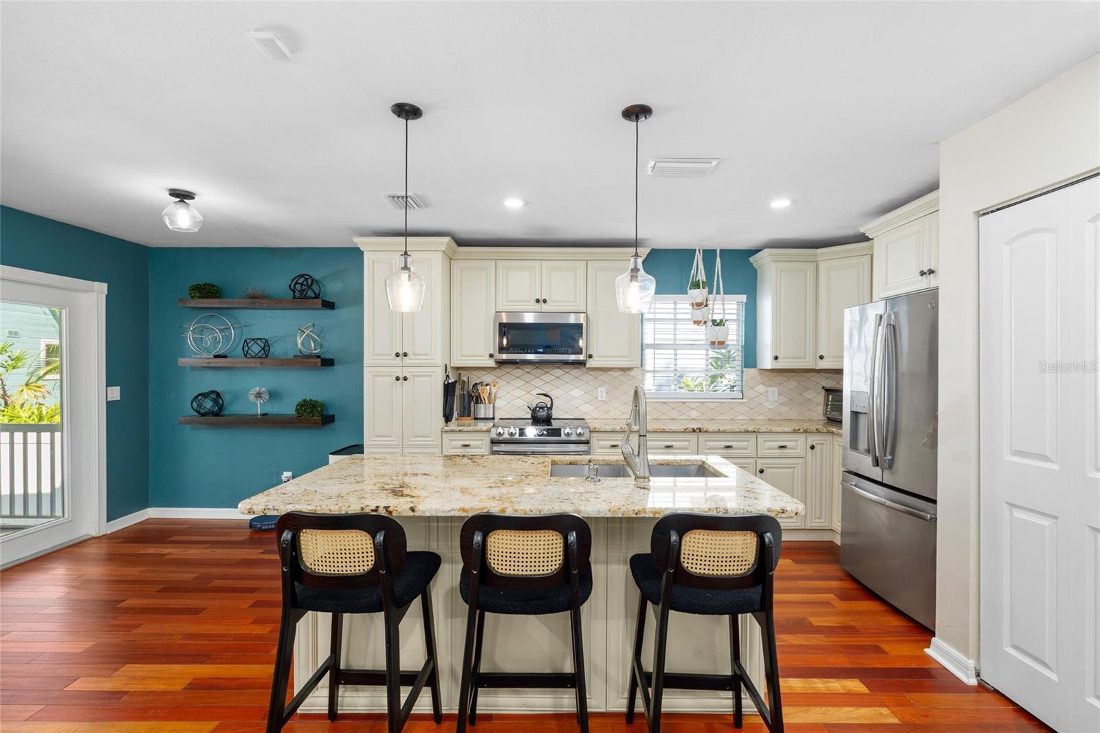 Image 13 of 41 For 5705 Bayshore Boulevard