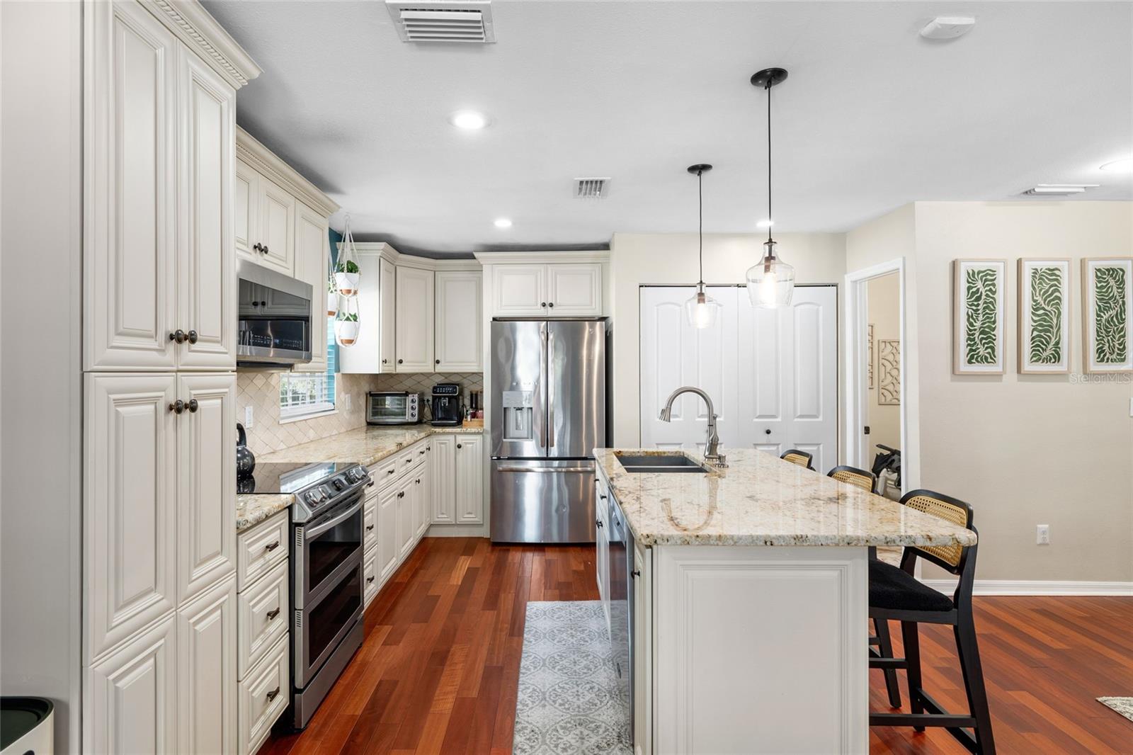 Image 15 of 41 For 5705 Bayshore Boulevard