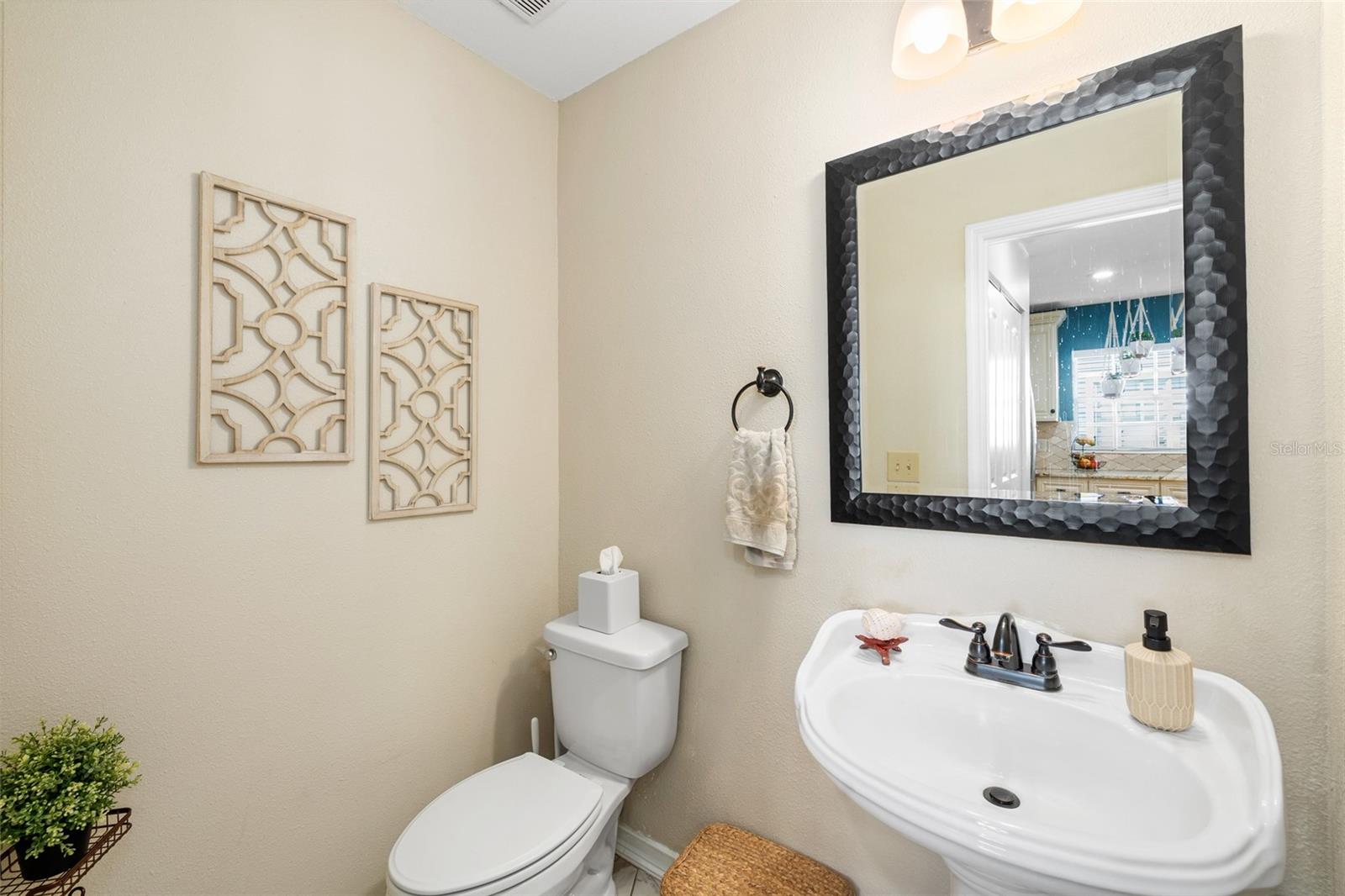 Image 16 of 41 For 5705 Bayshore Boulevard