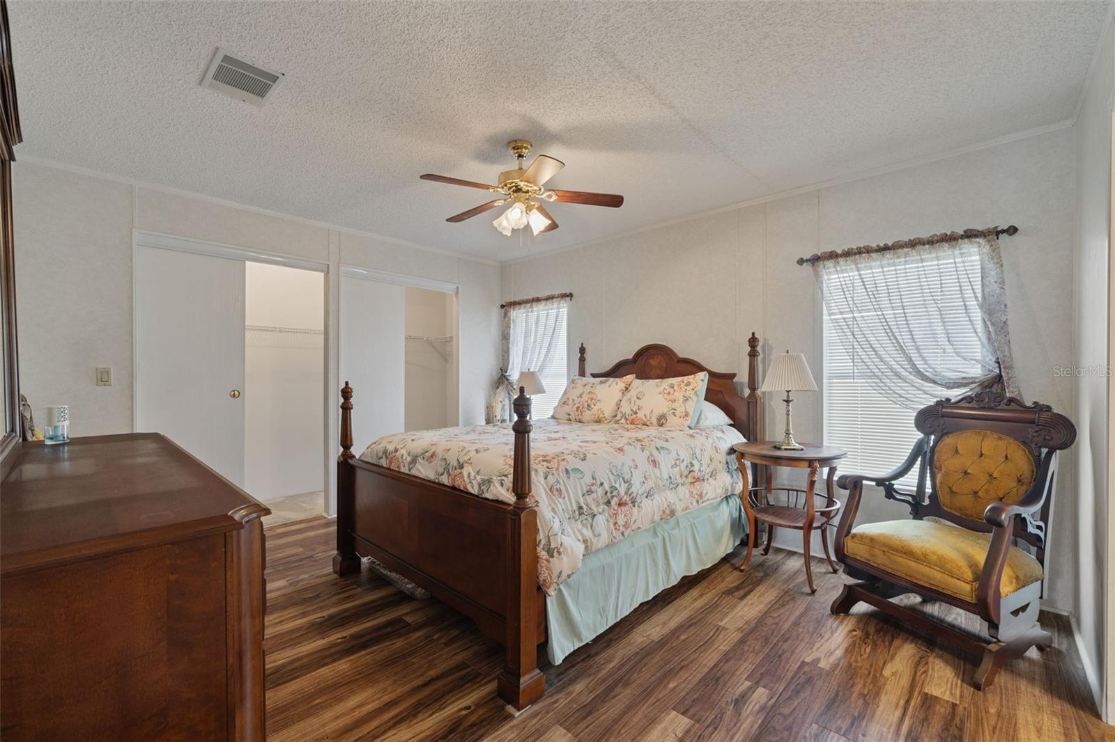 Image 20 of 44 For 3031 Moss Hill Street