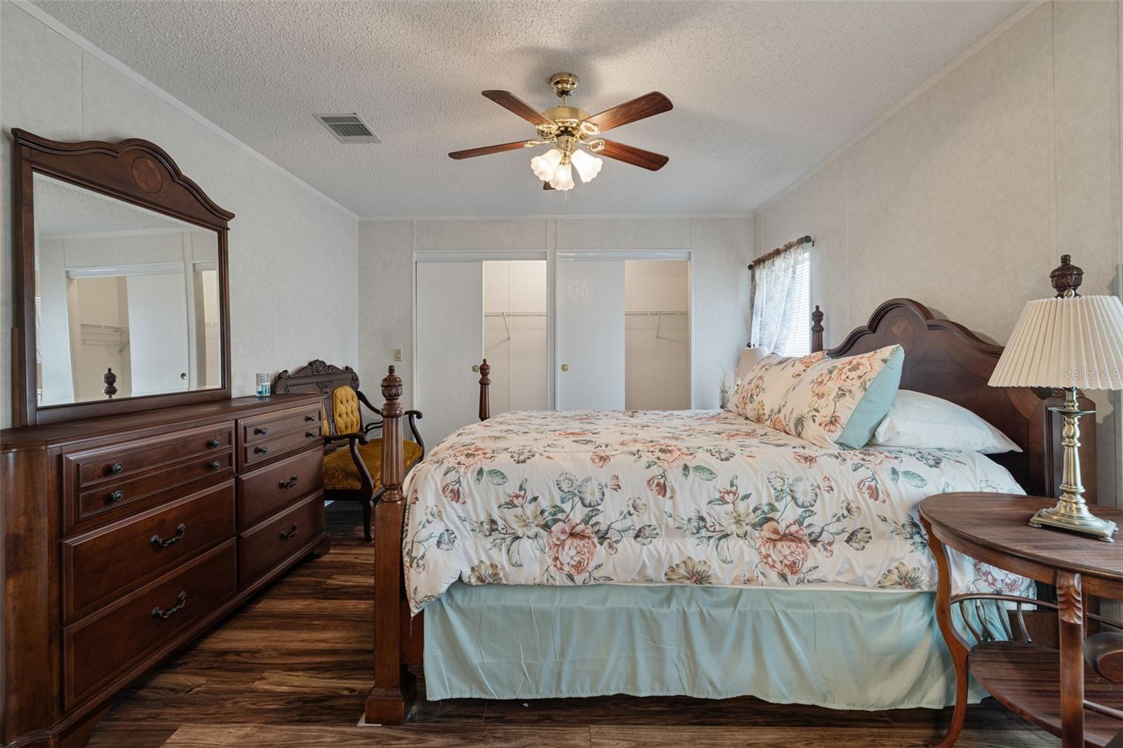 Image 23 of 44 For 3031 Moss Hill Street