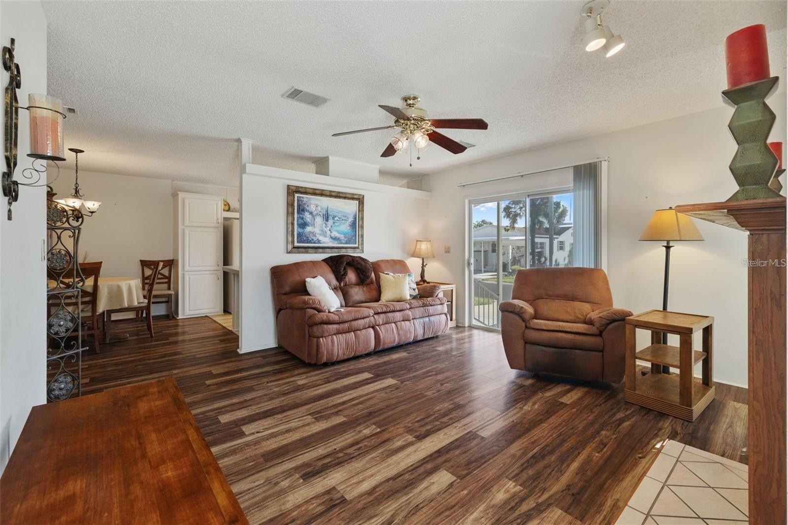 Image 6 of 44 For 3031 Moss Hill Street