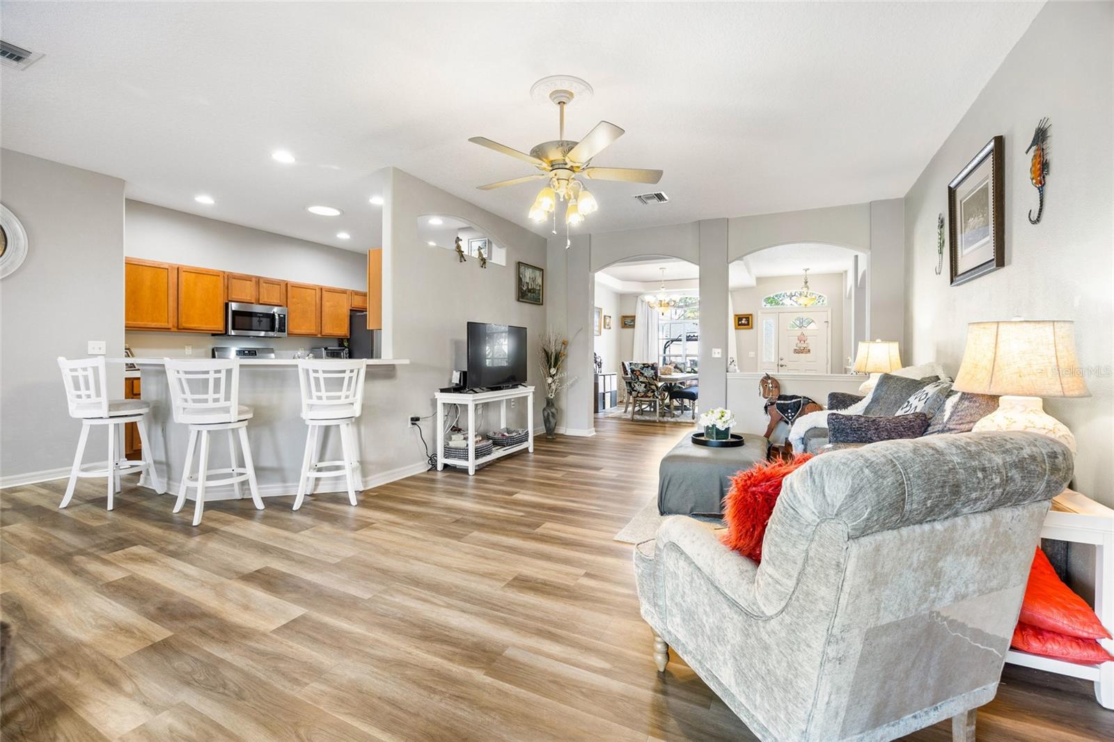 Image 11 of 40 For 15092 14th Avenue Road