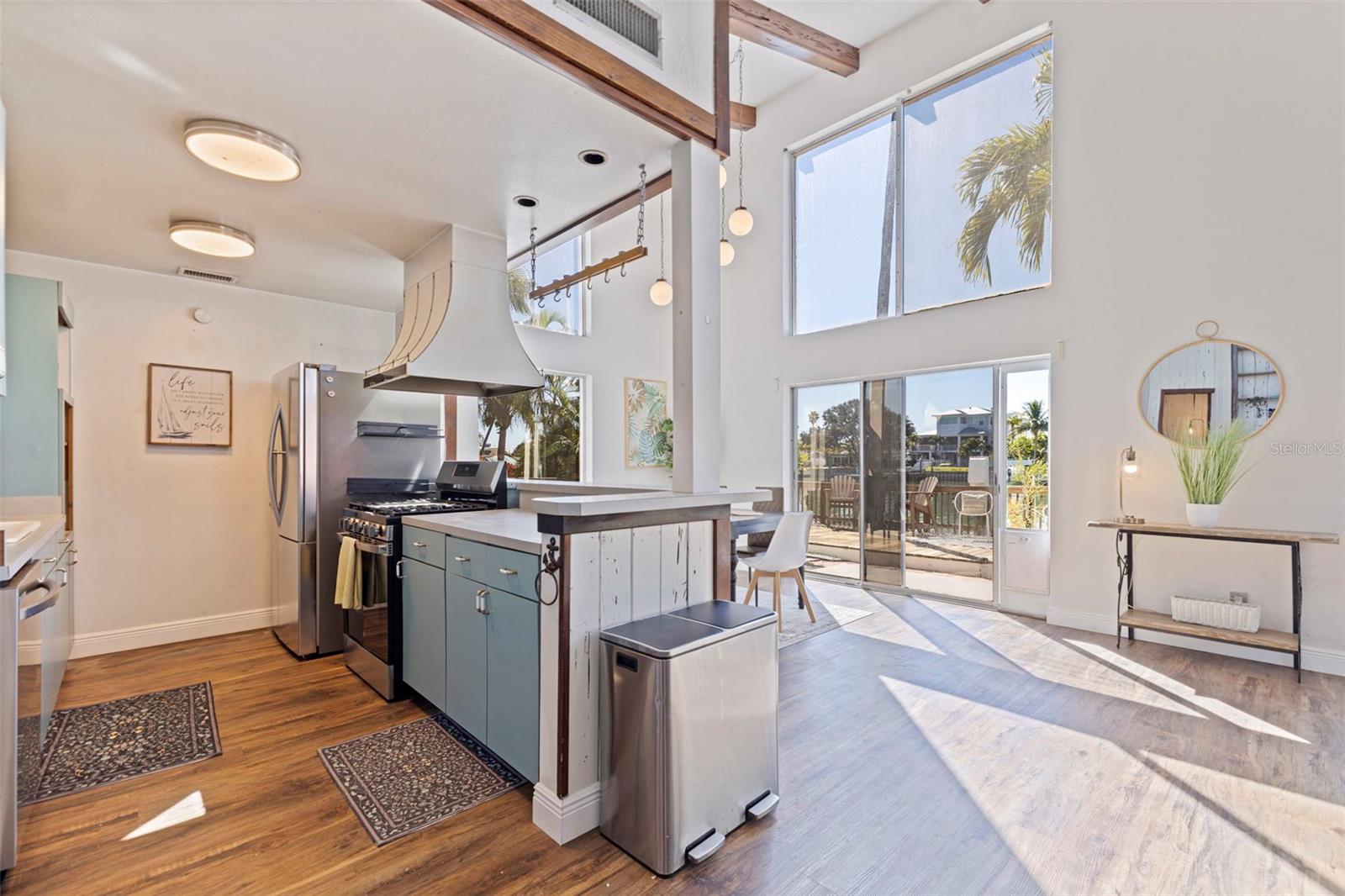 Image 20 of 46 For 322 Hermosita Drive