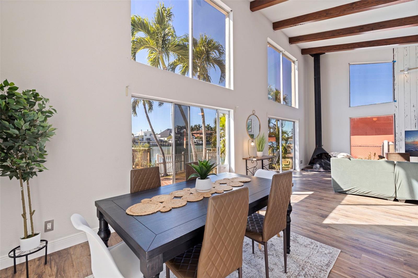 Image 24 of 46 For 322 Hermosita Drive