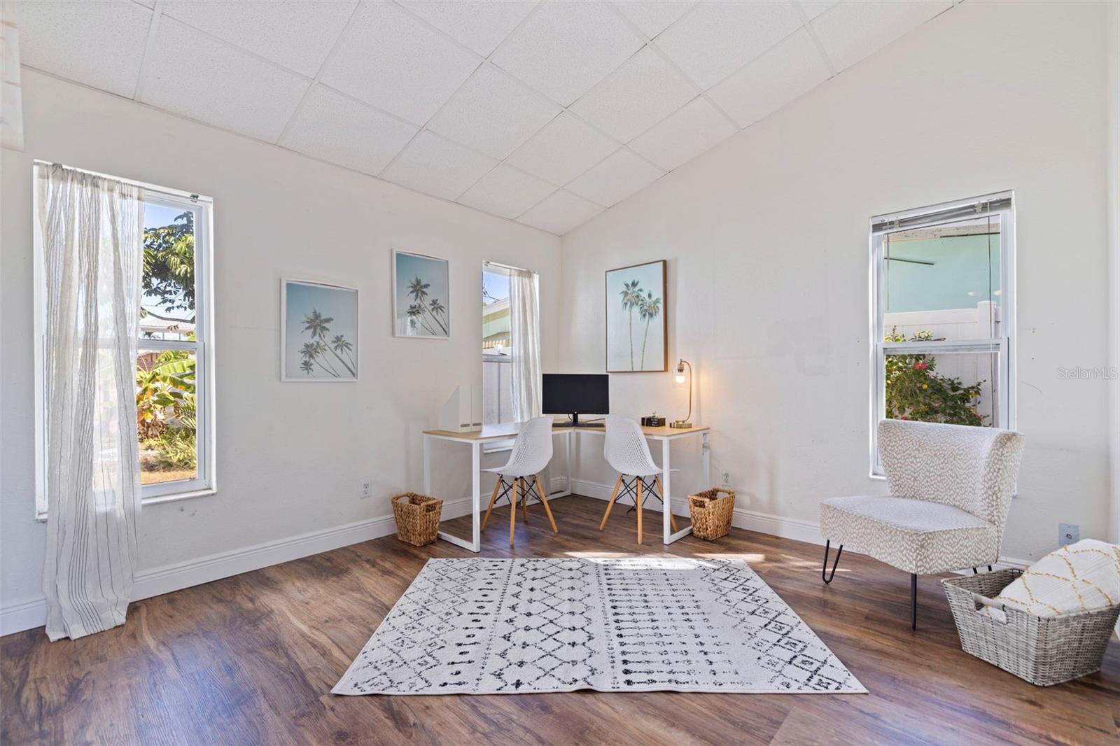 Image 29 of 46 For 322 Hermosita Drive