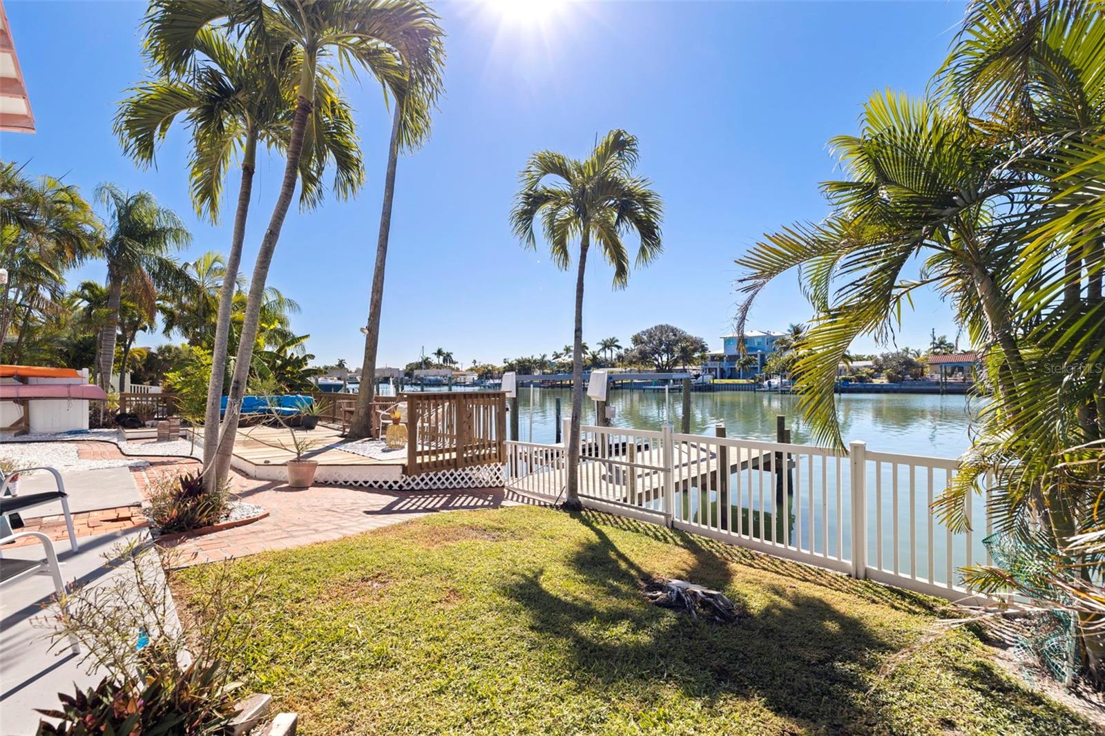 Image 41 of 46 For 322 Hermosita Drive