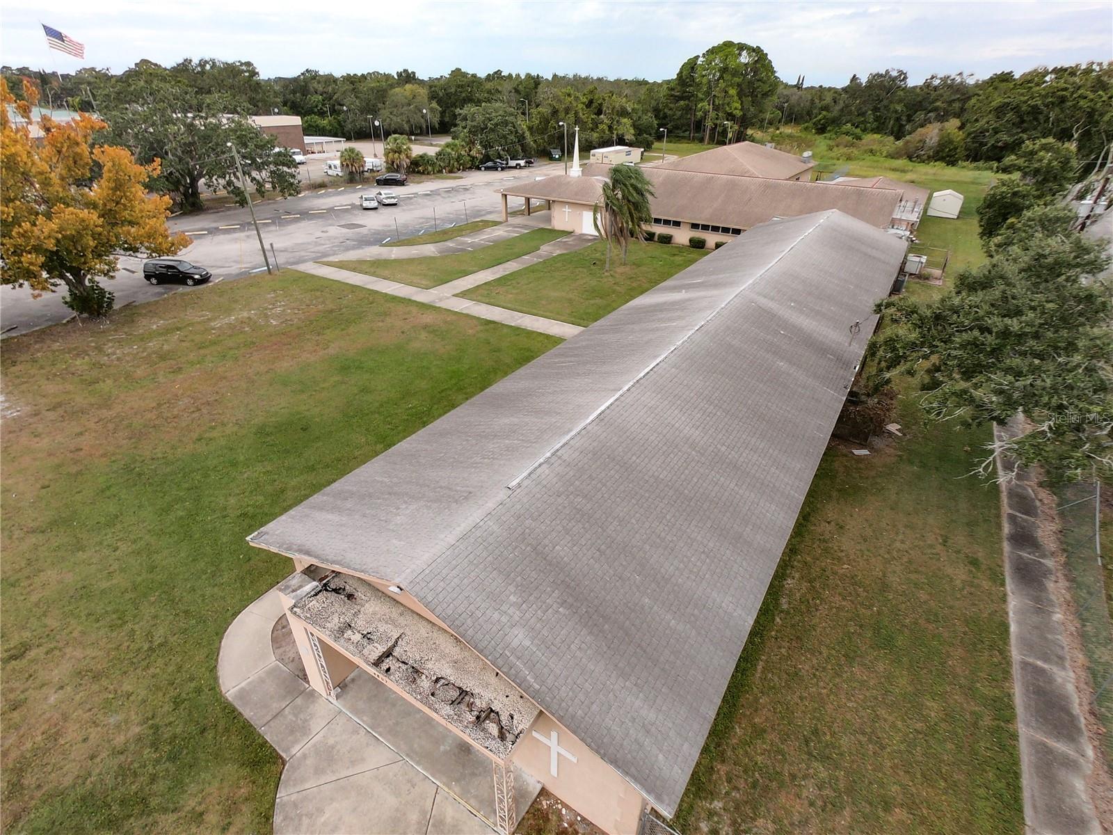 Listing photo id 18 for 4807 Mile Stetch Drive