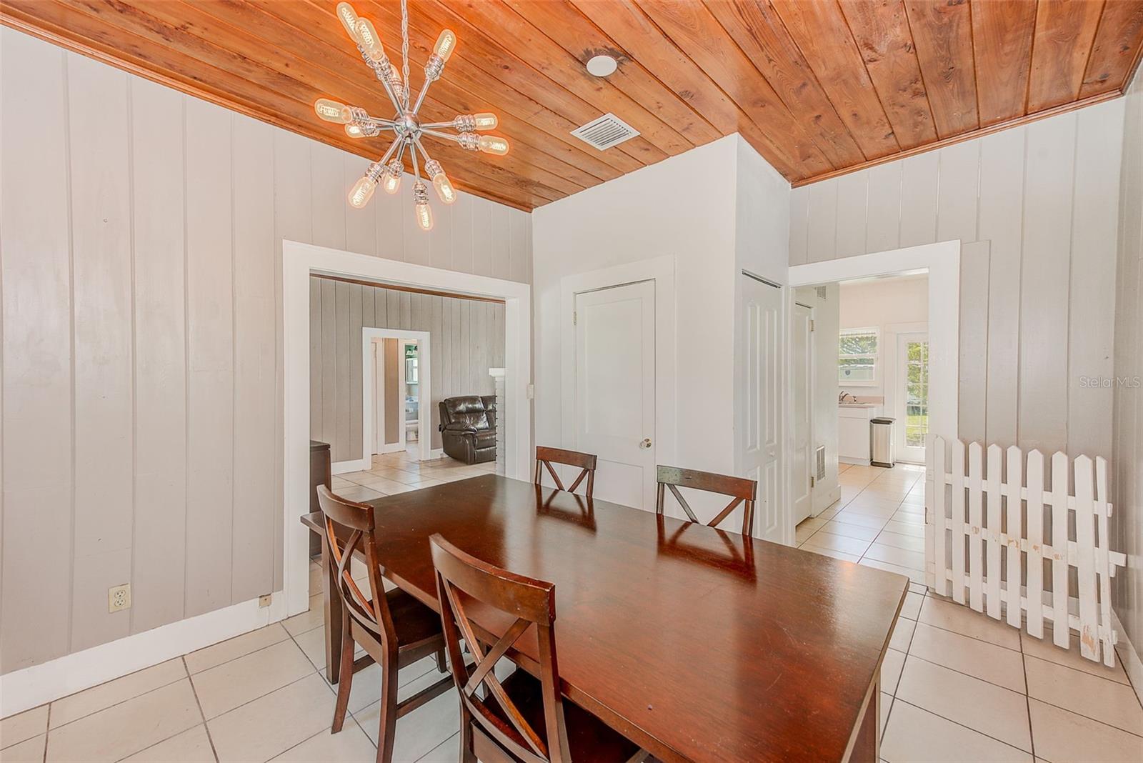 Image 10 of 43 For 519 11th Avenue Nw