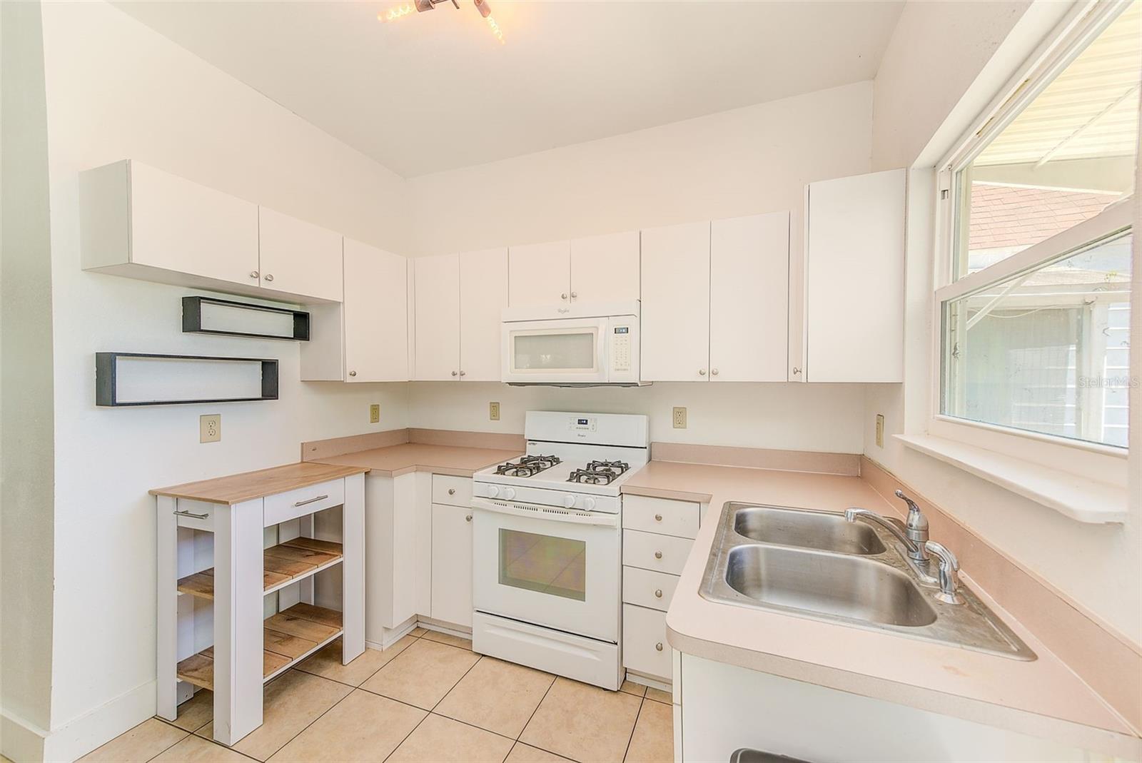 Image 16 of 43 For 519 11th Avenue Nw