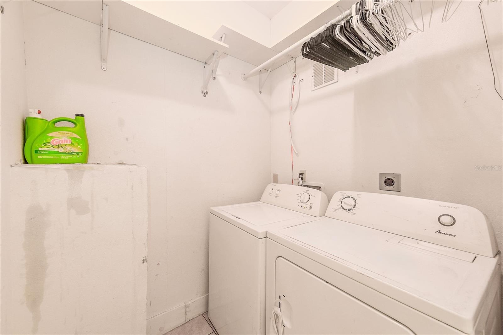 Image 17 of 43 For 519 11th Avenue Nw