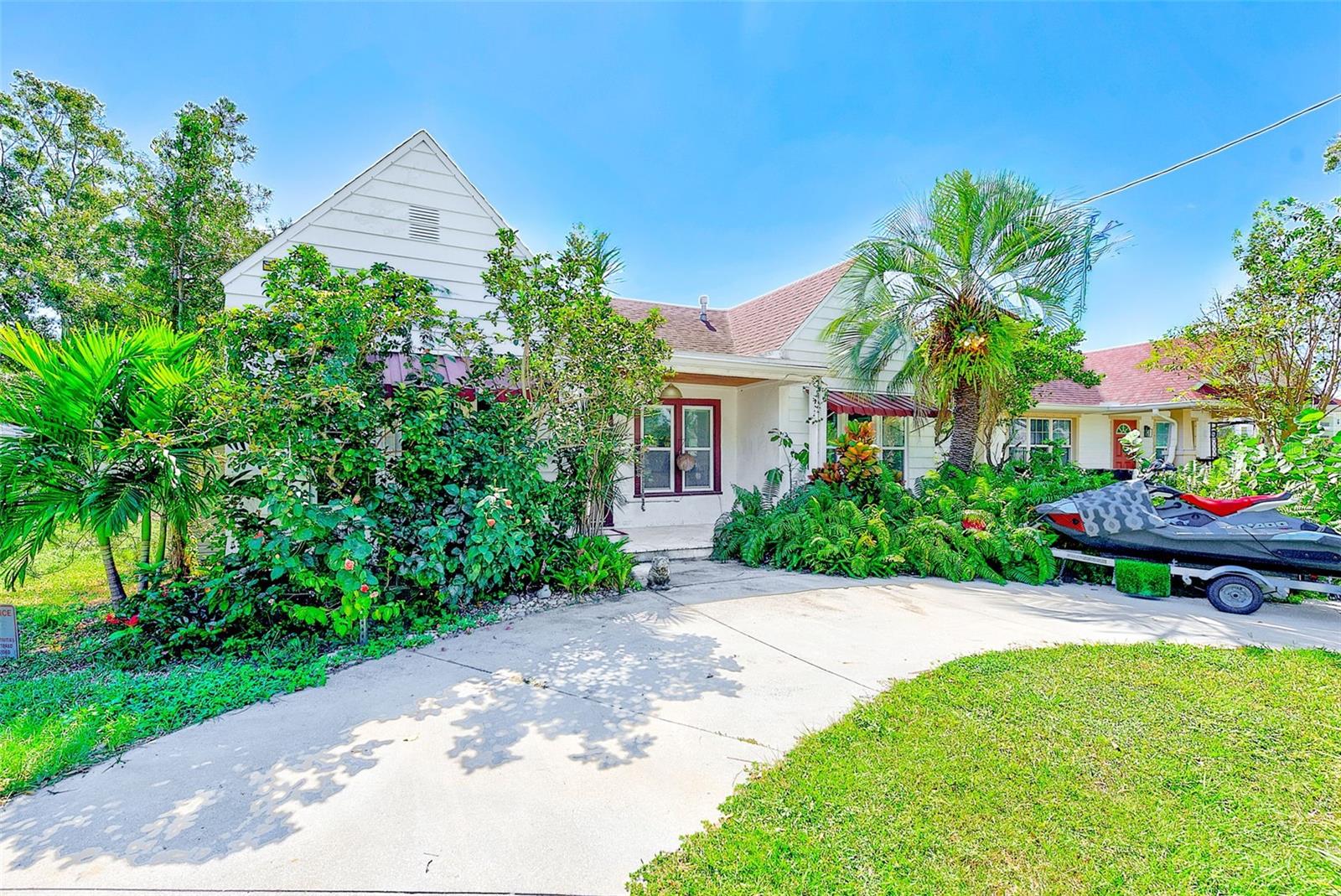 Image 3 of 43 For 519 11th Avenue Nw