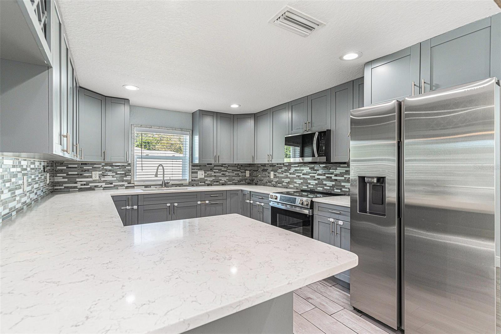 Image 10 of 32 For 3602 33rd Avenue