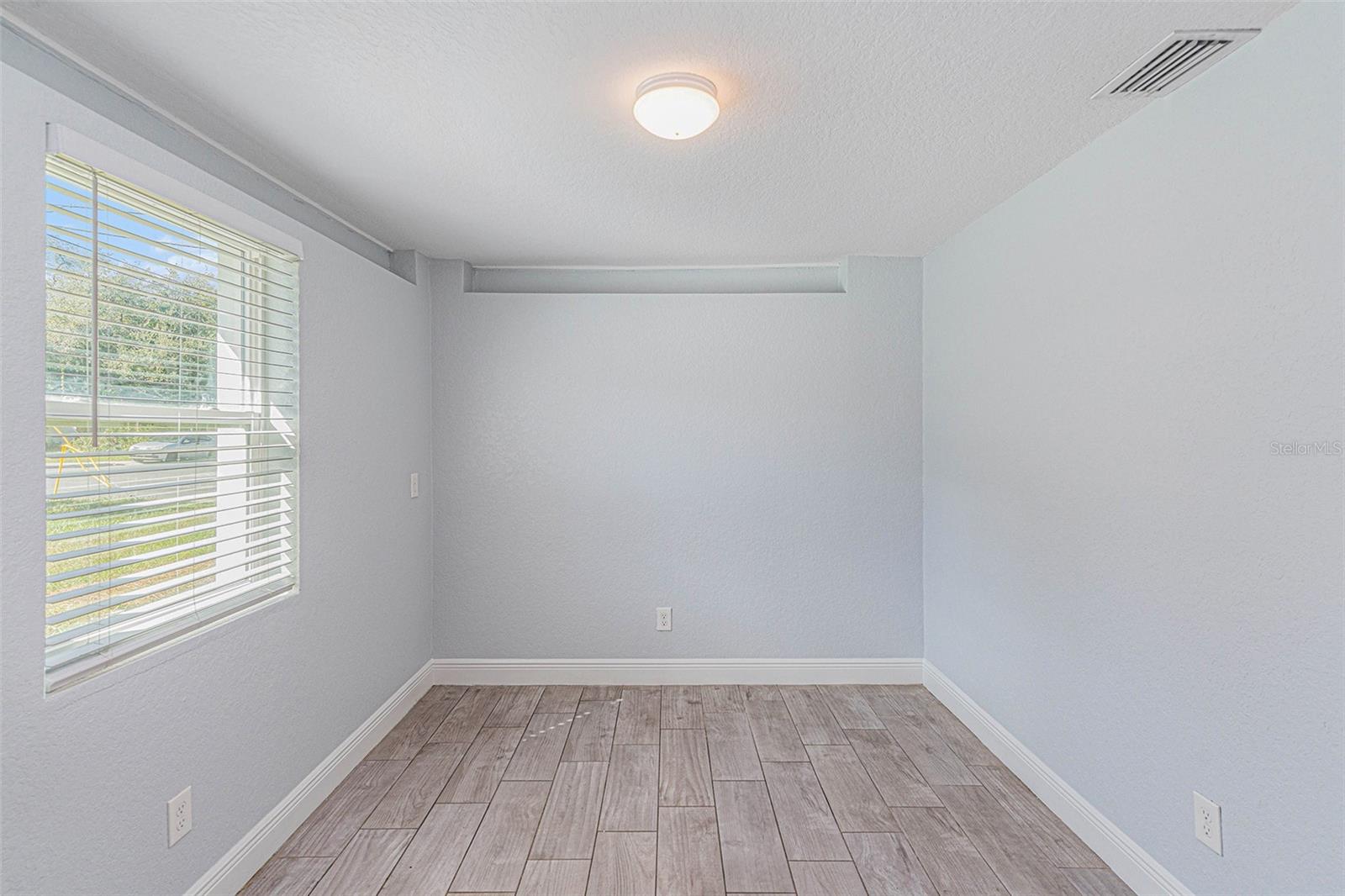 Image 11 of 32 For 3602 33rd Avenue