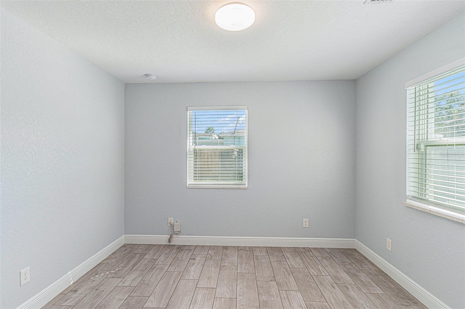 Image 16 of 32 For 3602 33rd Avenue