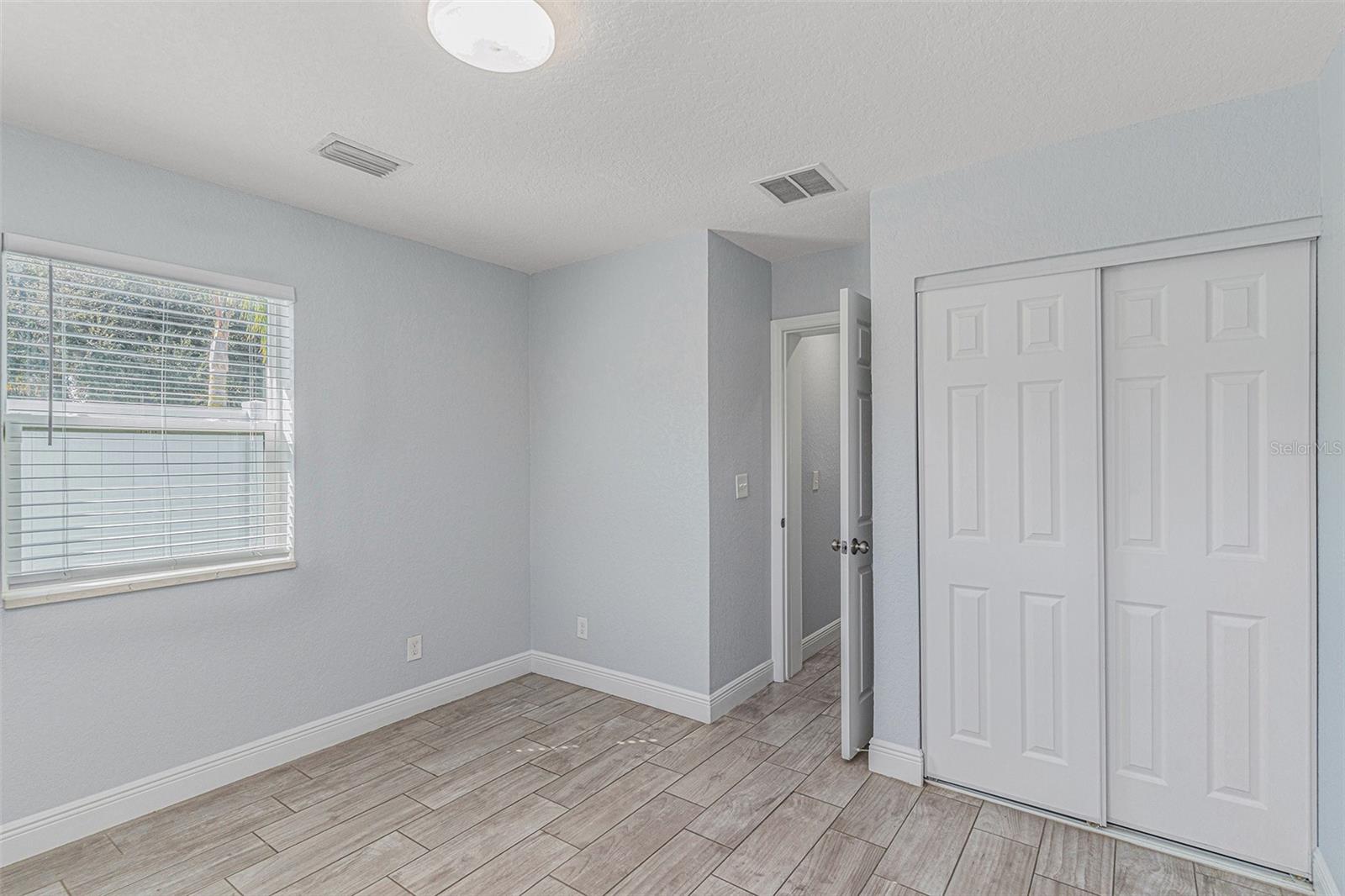 Image 17 of 32 For 3602 33rd Avenue