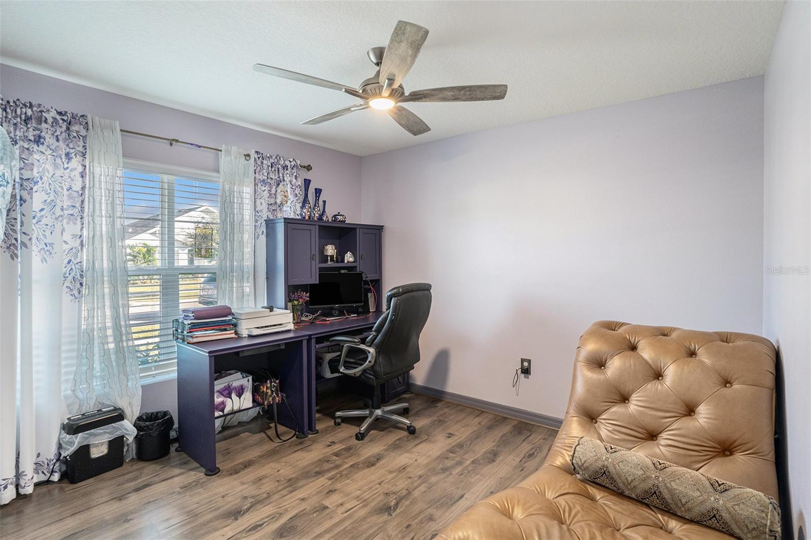 Image 15 of 31 For 813 18th Avenue Se