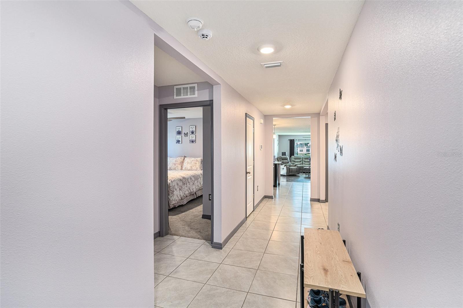 Image 5 of 31 For 813 18th Avenue Se