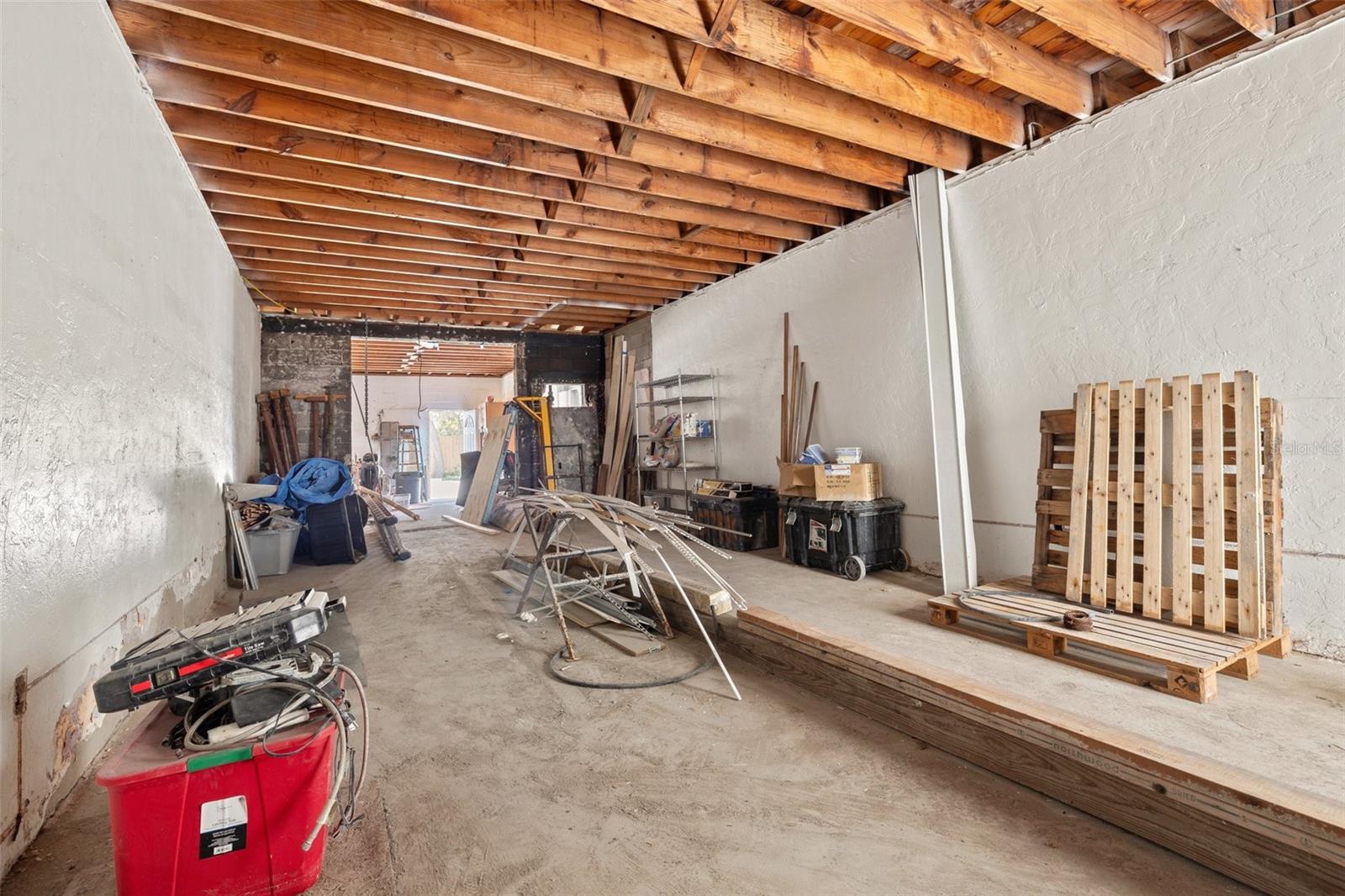 Image 18 of 34 For 7900 Blind Pass Road