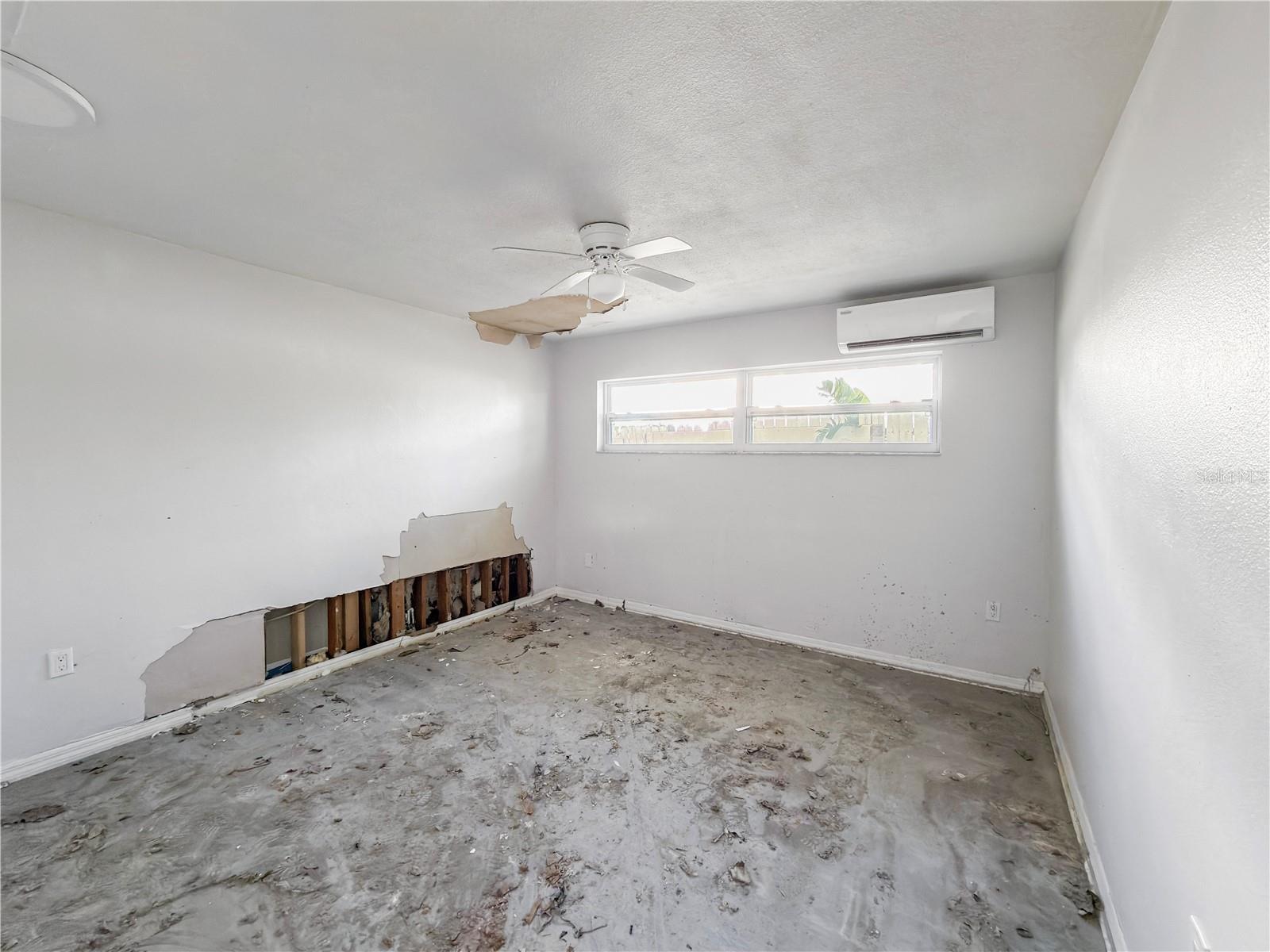 Image 10 of 21 For 14906 Bayshore Drive