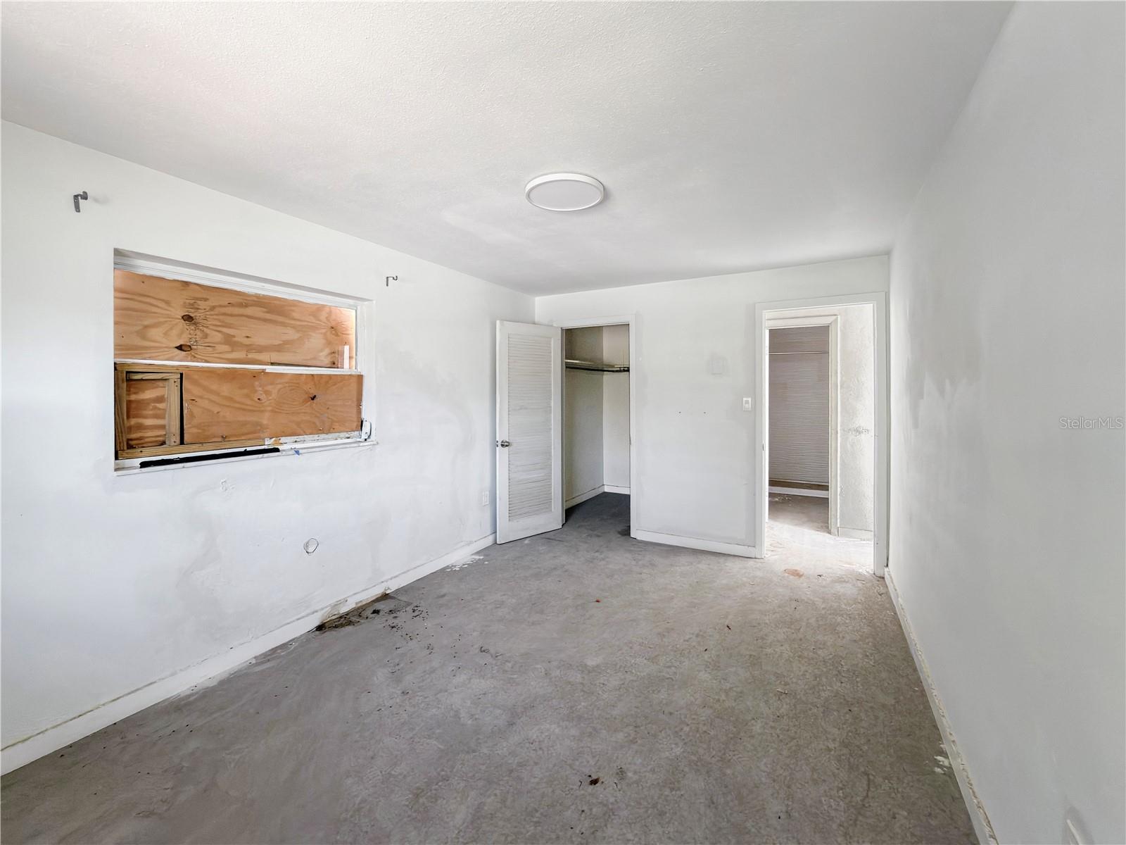 Image 16 of 21 For 14906 Bayshore Drive