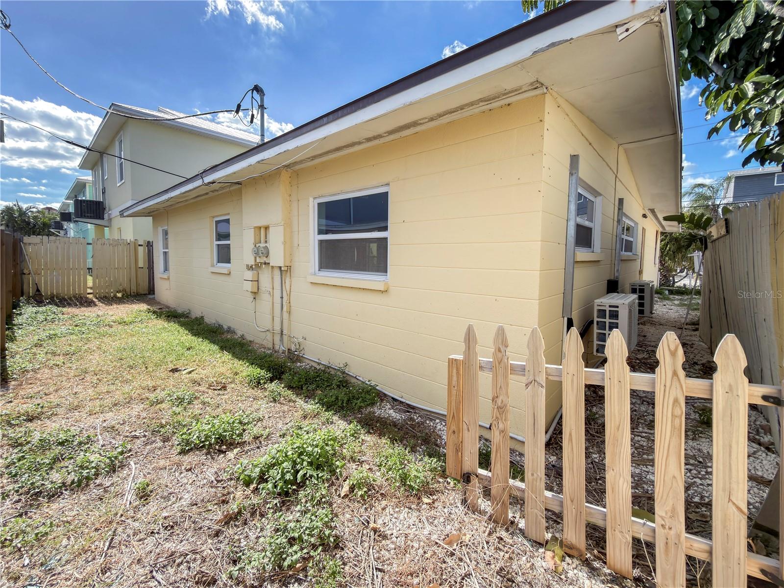 Image 18 of 21 For 14906 Bayshore Drive