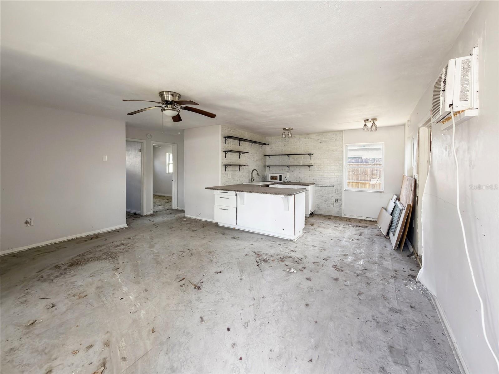 Image 4 of 21 For 14906 Bayshore Drive