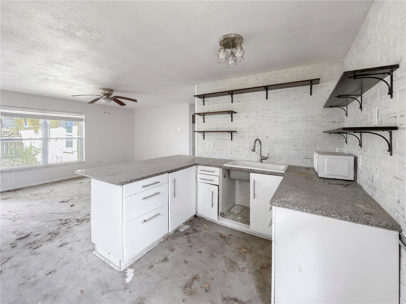 Image 6 of 21 For 14906 Bayshore Drive