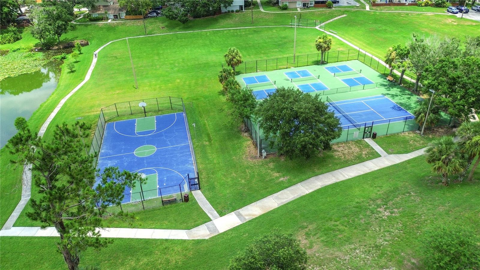 Image 18 of 26 For 15636 Morning Drive