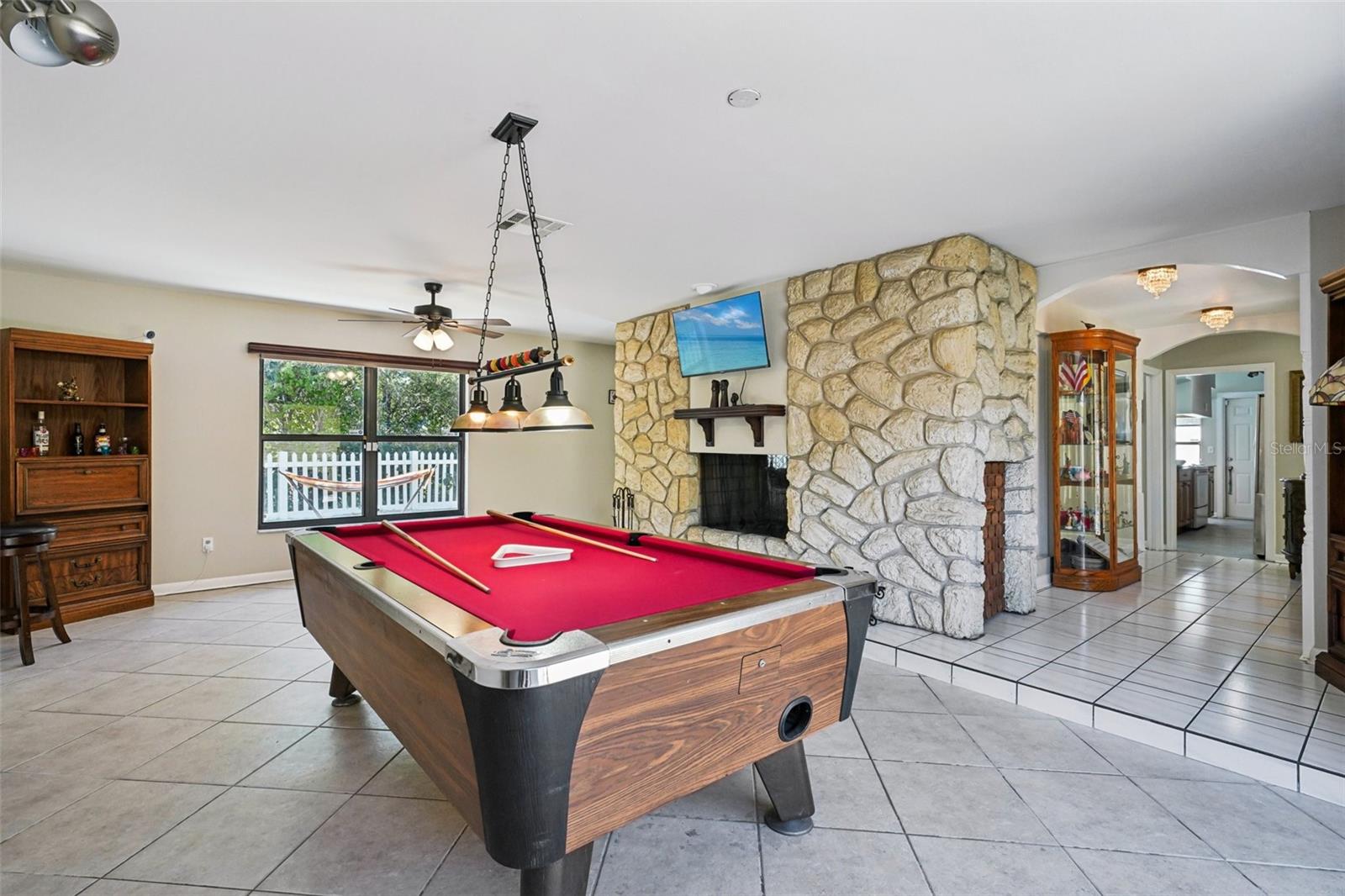 Image 11 of 32 For 14804 Carnation Drive