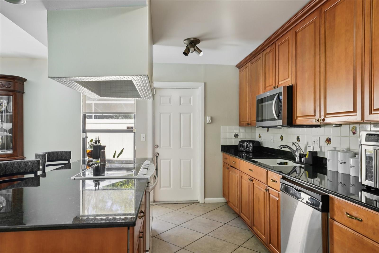 Image 8 of 32 For 14804 Carnation Drive