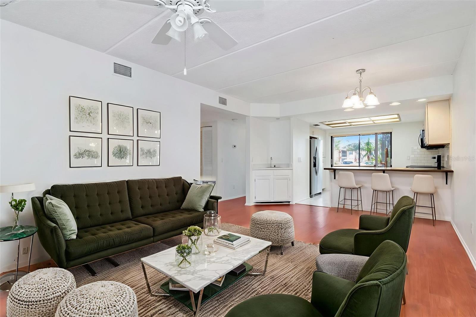 Image 2 of 30 For 105 Woodlake Lane 105