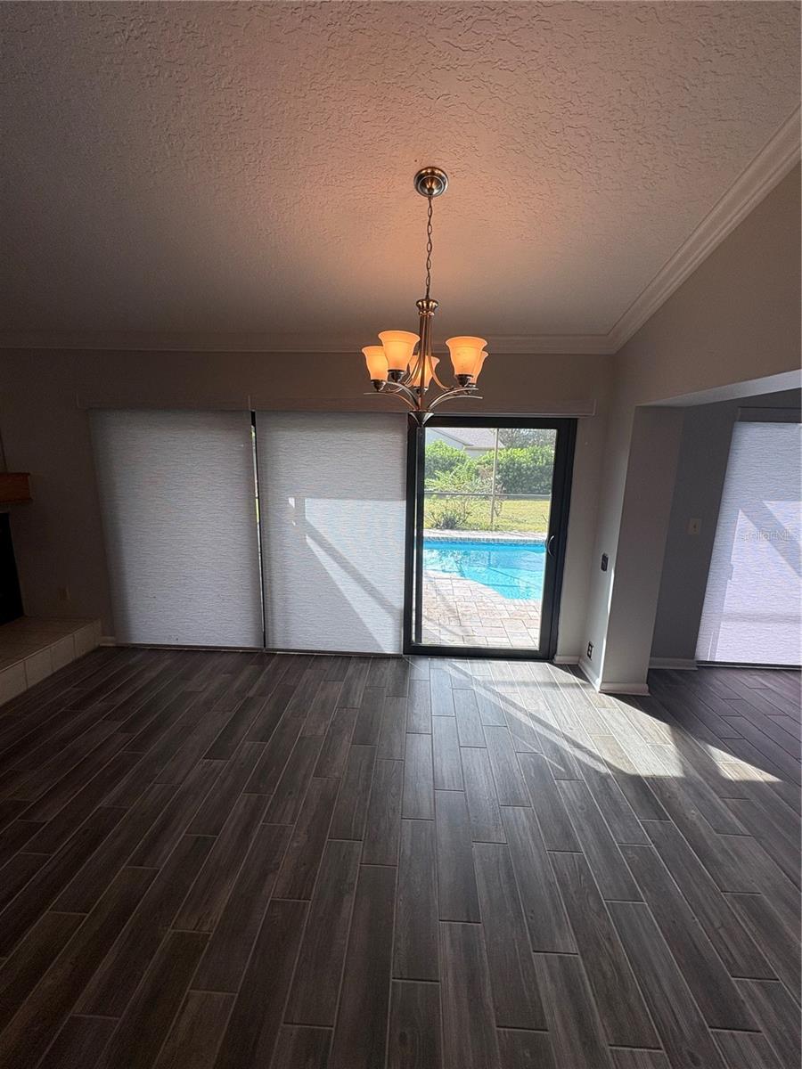 Image 11 of 69 For 1702 Horseshoe Drive