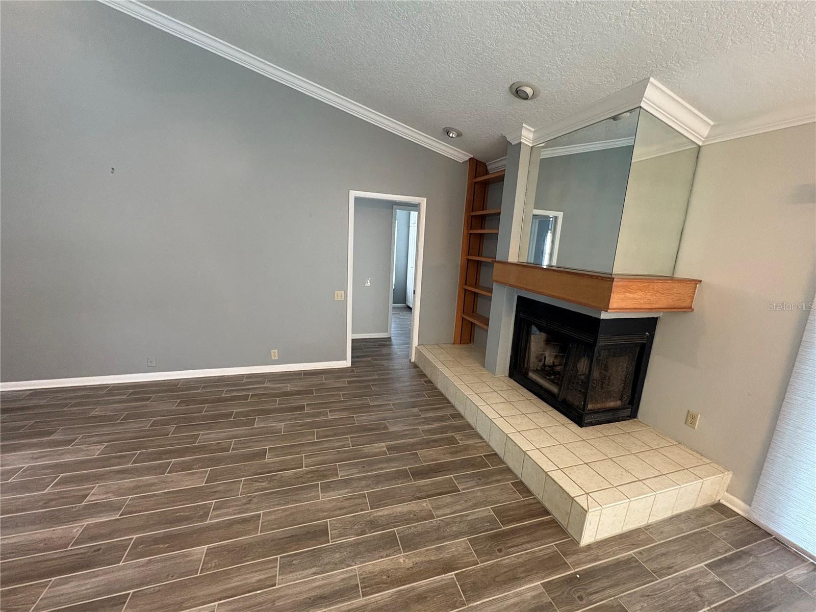 Image 18 of 69 For 1702 Horseshoe Drive