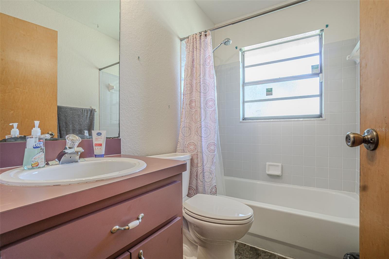 Image 16 of 35 For 4300 18th Avenue S