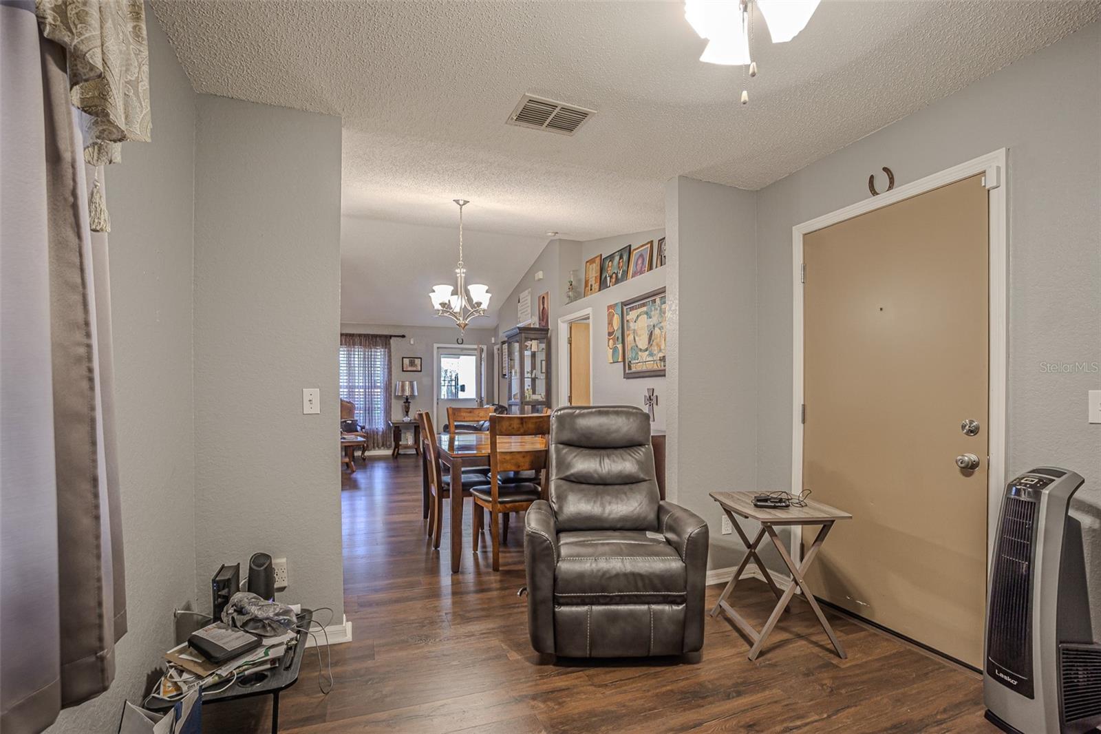 Image 4 of 35 For 4300 18th Avenue S