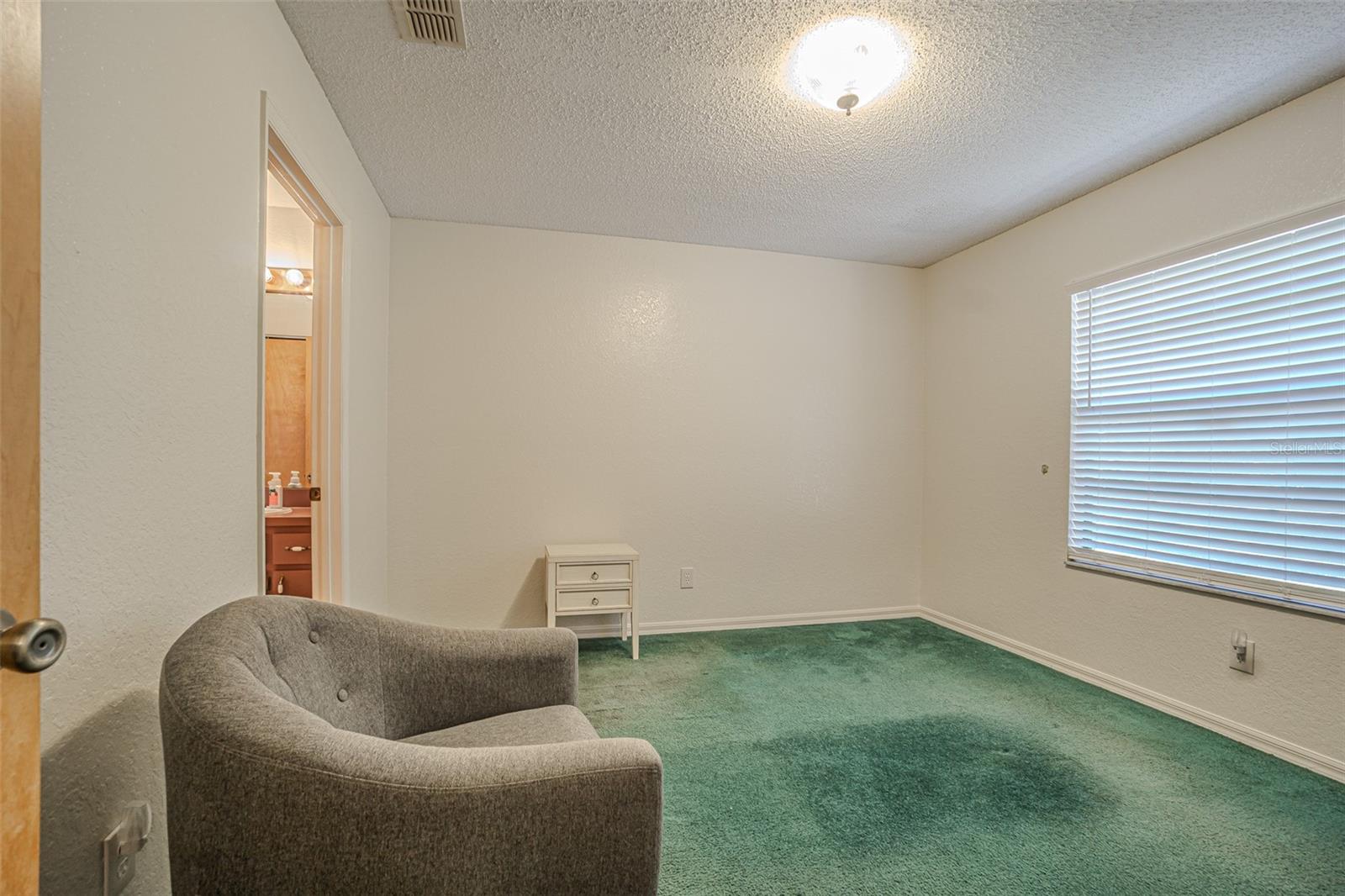 Image 8 of 35 For 4300 18th Avenue S