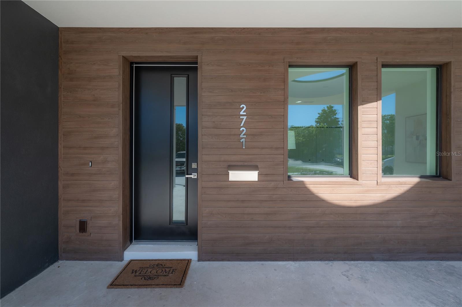 Image 54 of 55 For 2721 17th Avenue N