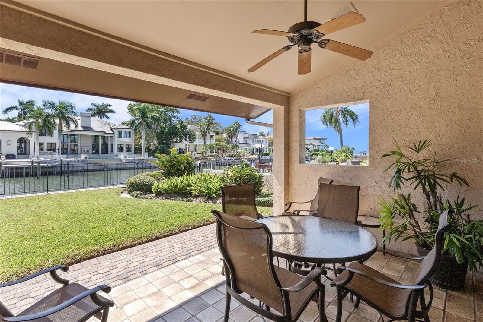 Listing photo id 20 for 4922 Bay Way Place