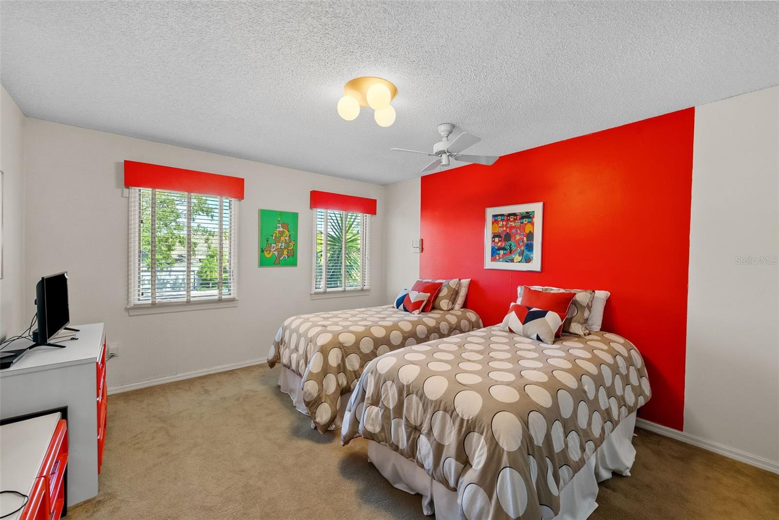 Listing photo id 51 for 4922 Bay Way Place