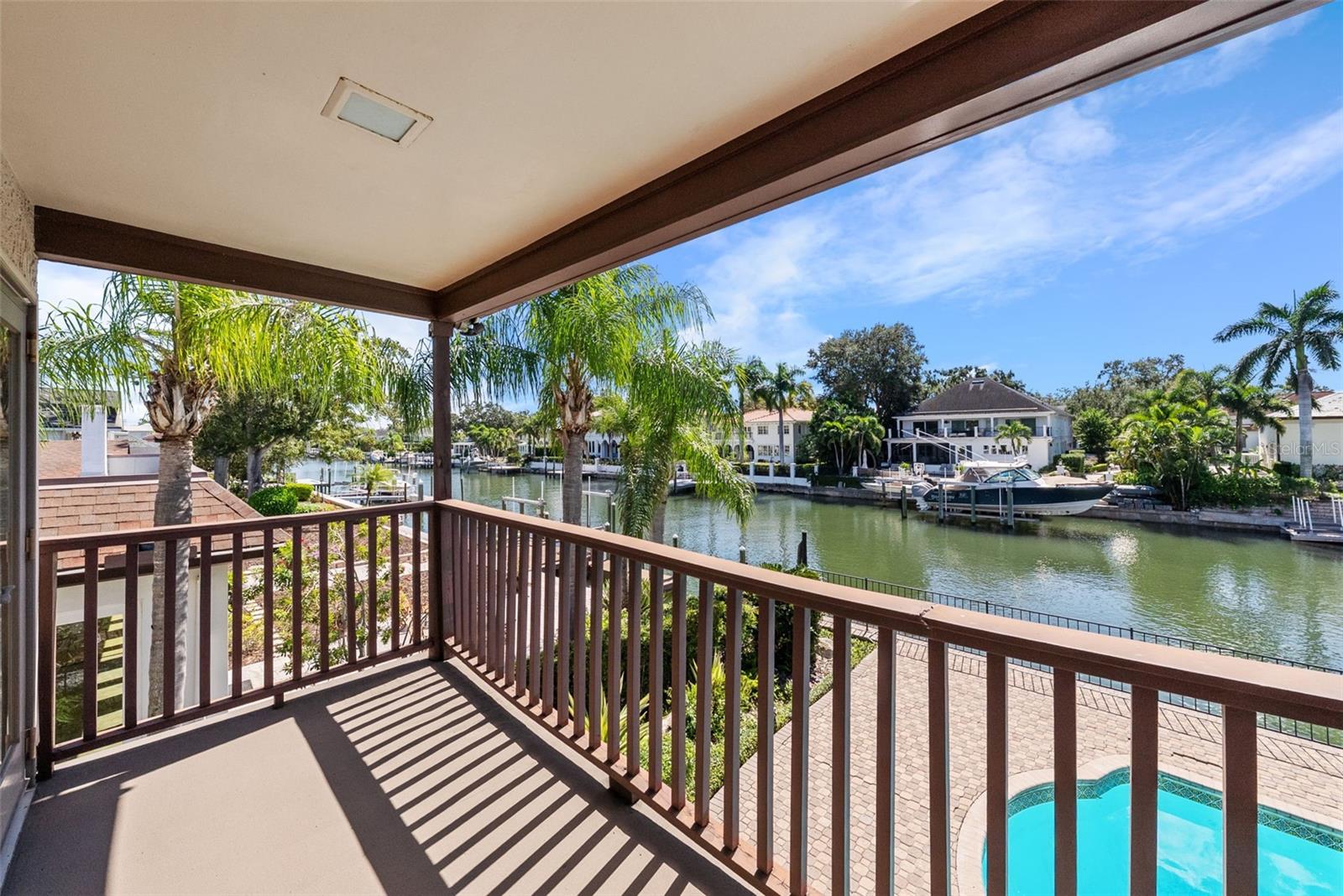 Listing photo id 57 for 4922 Bay Way Place