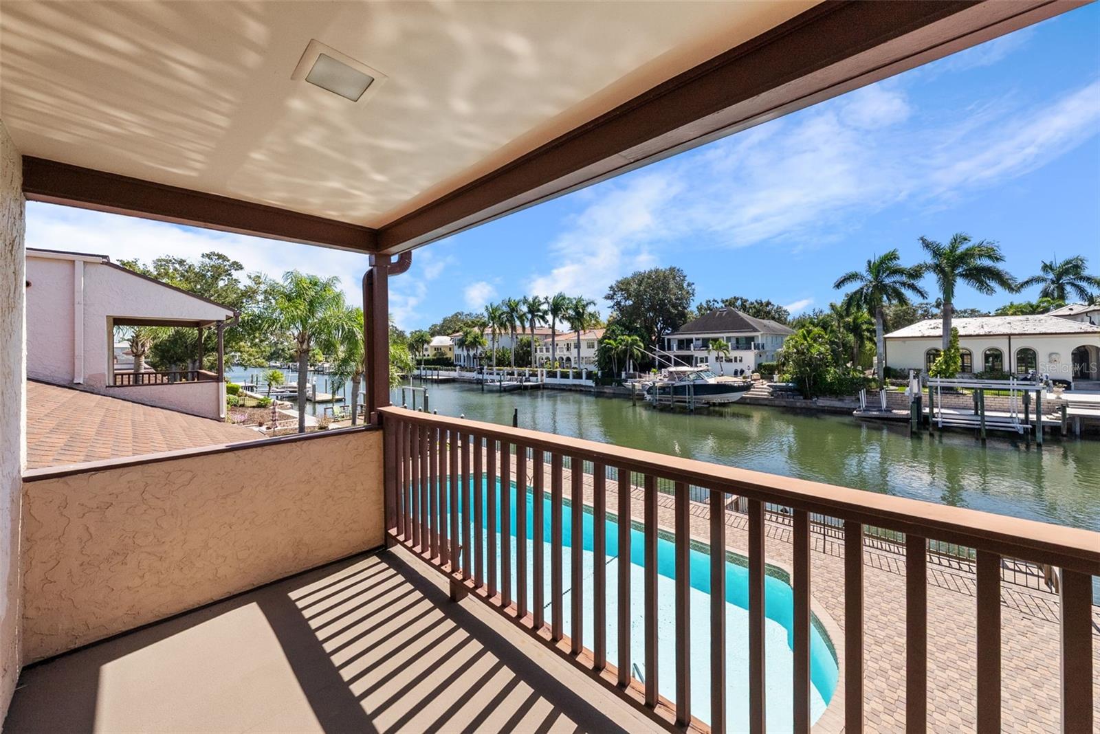 Listing photo id 58 for 4922 Bay Way Place