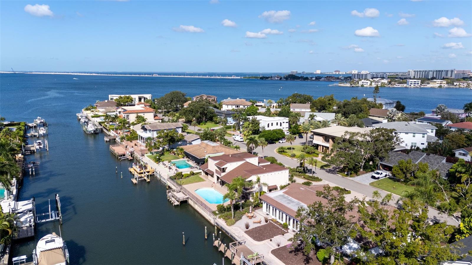 Listing photo id 61 for 4922 Bay Way Place