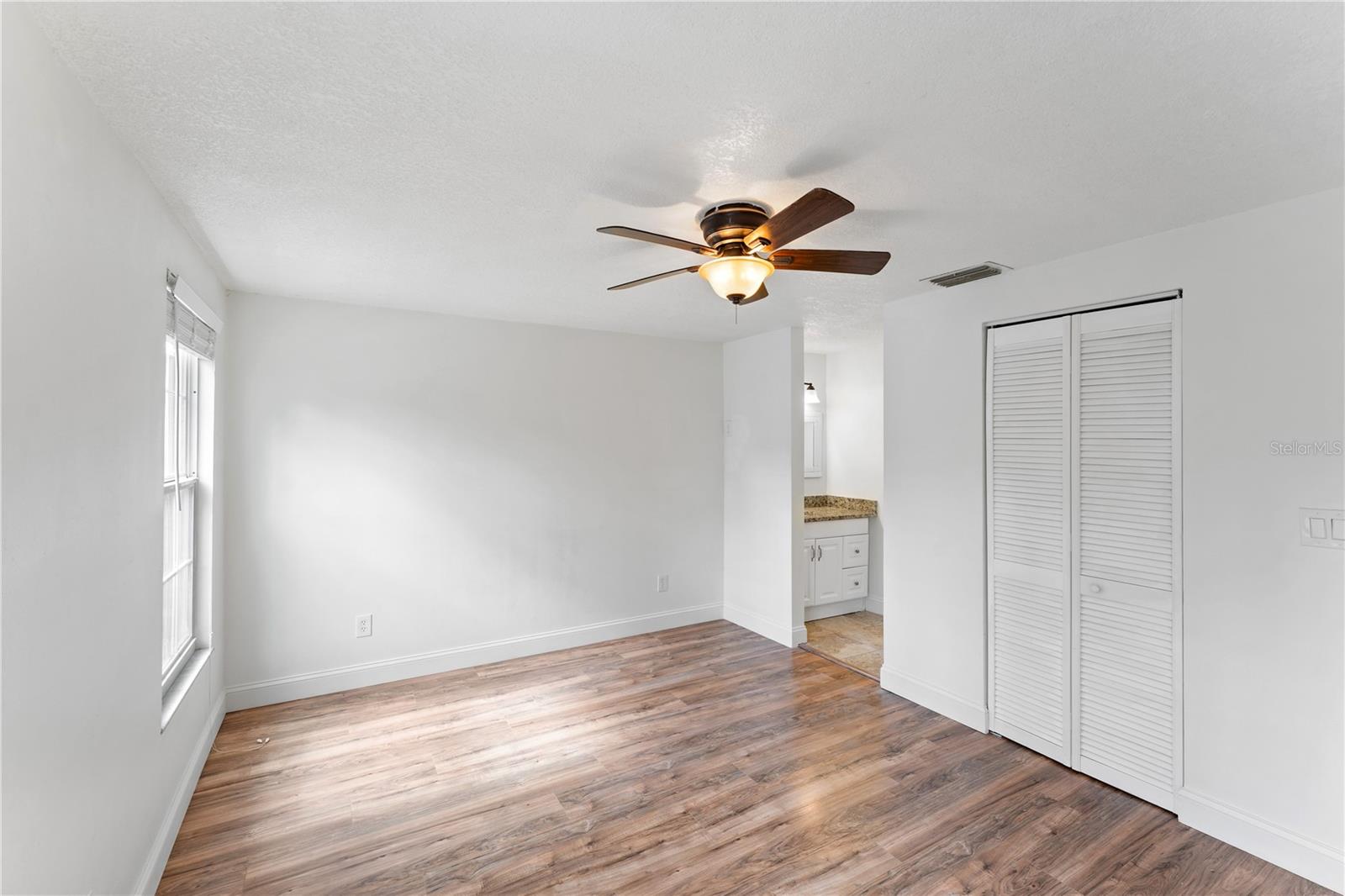 Image 22 of 54 For 16008 Sagebrush Road
